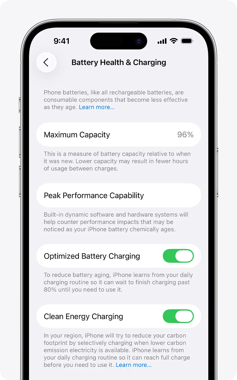 Battery Health & Charging ekran na iOS-u 26 na iPhone-u 14 Pro — na iPhone-u 14 i starijim vidi se Maximum Capacity, ali ne i broj ciklusa