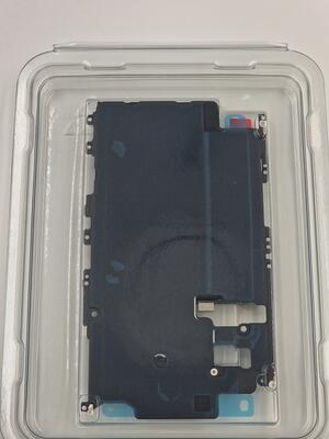 Zamena baterije iPhone 17 Pro Max — Genuine Apple (Original) baterija — Viper Mobile