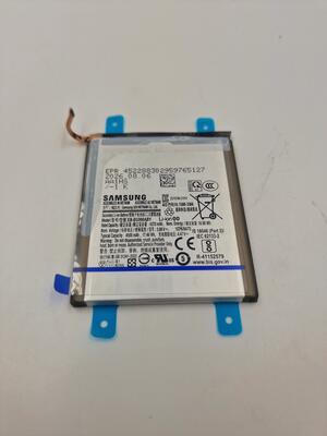 Zamena baterije Samsung S21 FE — Original (Service Pack) baterija — Viper Mobile