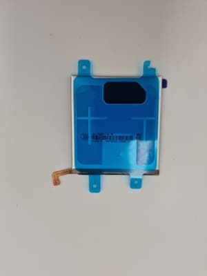 Zamena baterije Samsung S22 — Original (Service Pack) baterija — Viper Mobile