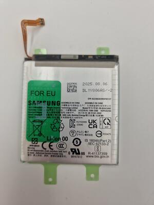 Zamena baterije Samsung S24 — Original (Service Pack) baterija — Viper Mobile